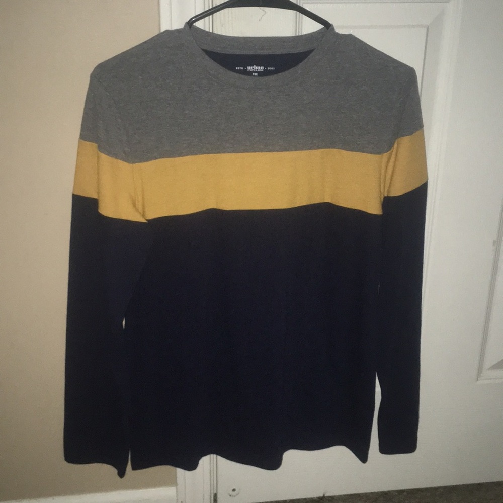 Long sleeve shirt